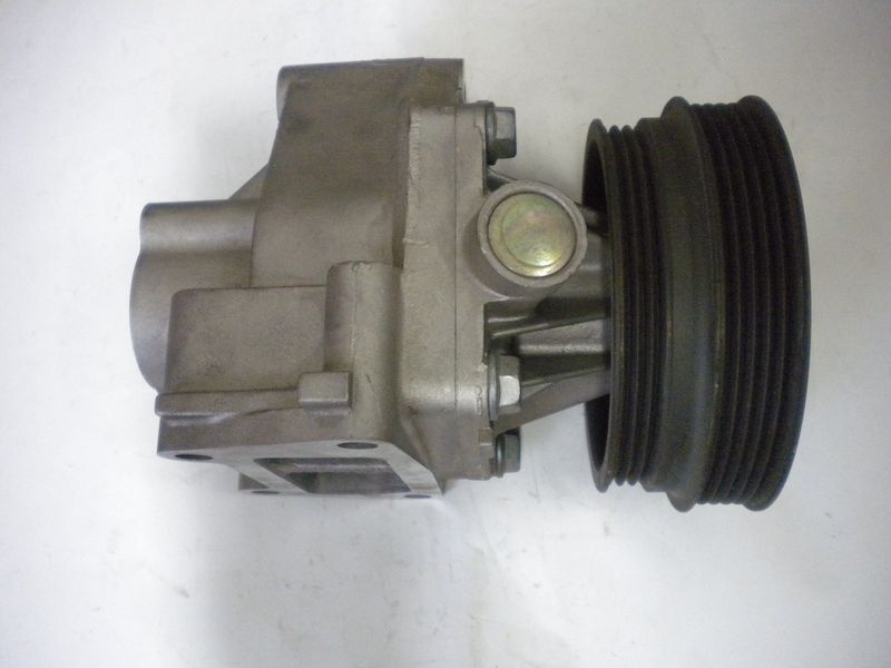 Pompa acqua Fiat Punto 55 e 60 con aria condizionata, nuova.