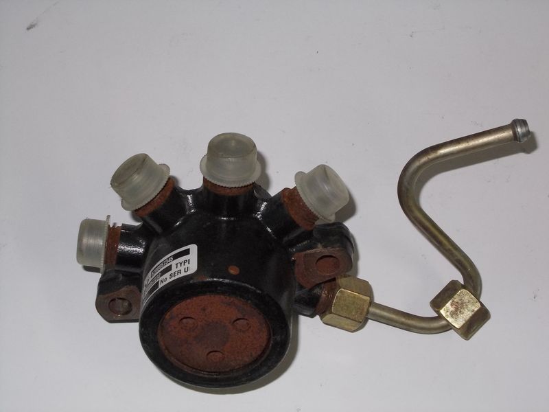 RAIL Delphi R9144Z010C - 8200057345 per motori 1.5 DCI Renault, Nissan. Codice motore K9K. Usato.