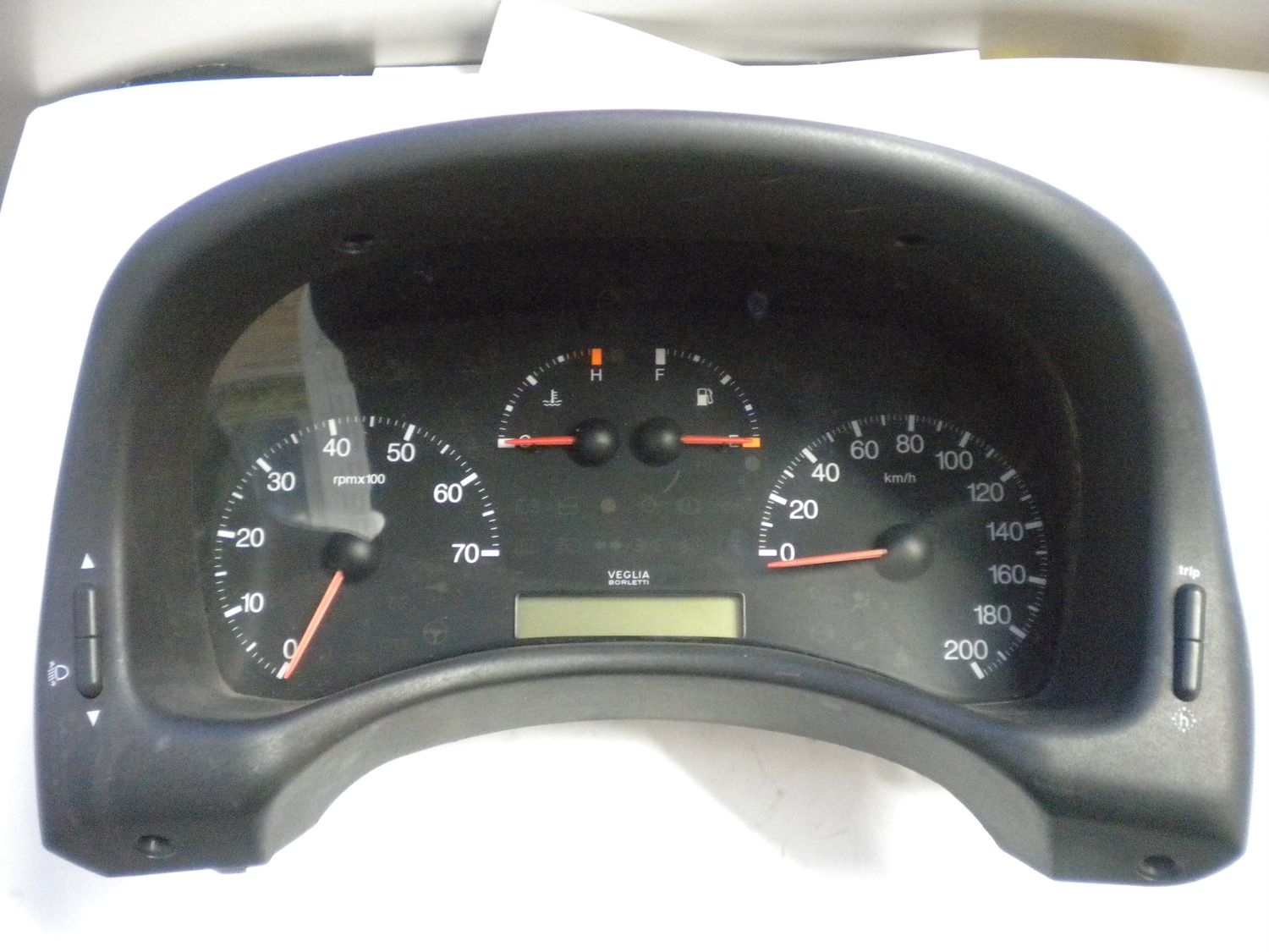 Quadro strumenti con cornice cruscotto per Fiat Punto (188) seconda serie, usato.
