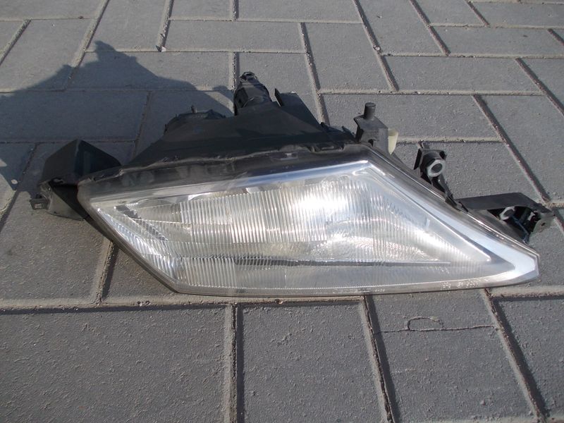 Faro fanale anteriore destro Lancia Y dal 2000 al 2003 usato.