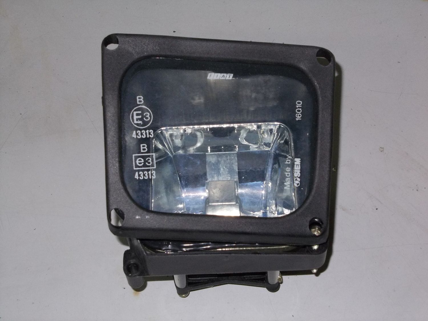 Faro fanale fendinebbia sinistro per Fiat Tipo. NUOVO.