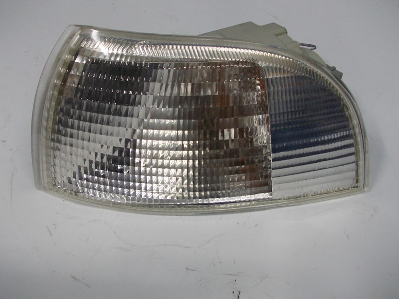Freccia anteriore sinistra Fiat Punto prima serie dal 1993 al 1999 nuovo.