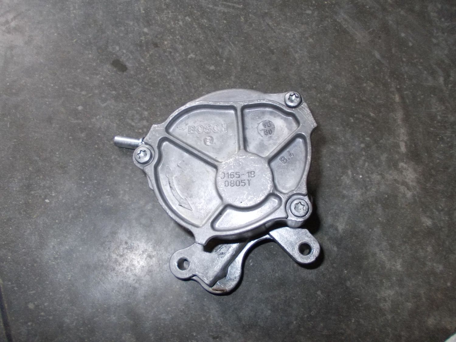 Depressore Pompa del vuoto Bosch D165-1B Fiat Scudo del 2008 codice motore RHR usato.