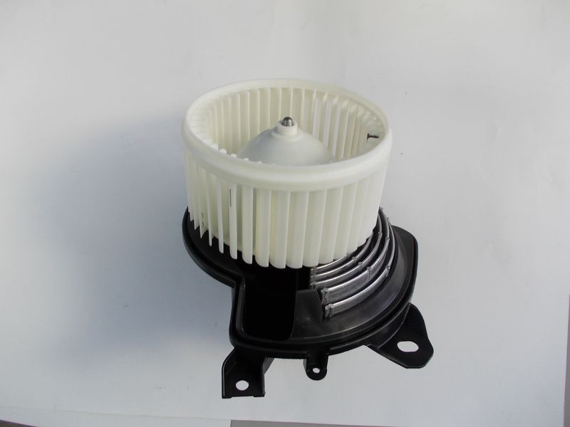 Ventola riscaldamento Fiat Grande Punto codice 0077364953 nuova.