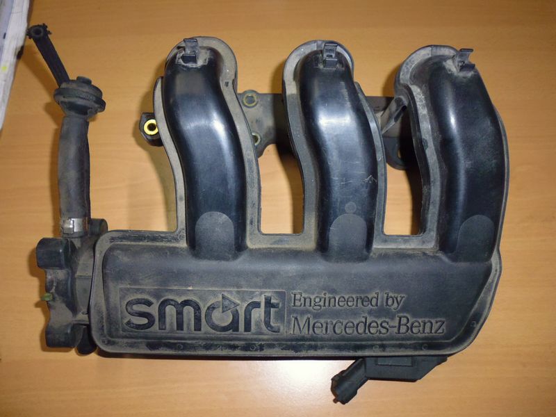 Collettore aspirazione completo di sensore pressione per Smart Fortwo serie 450 motore 600 e 700 turbo. Usato.