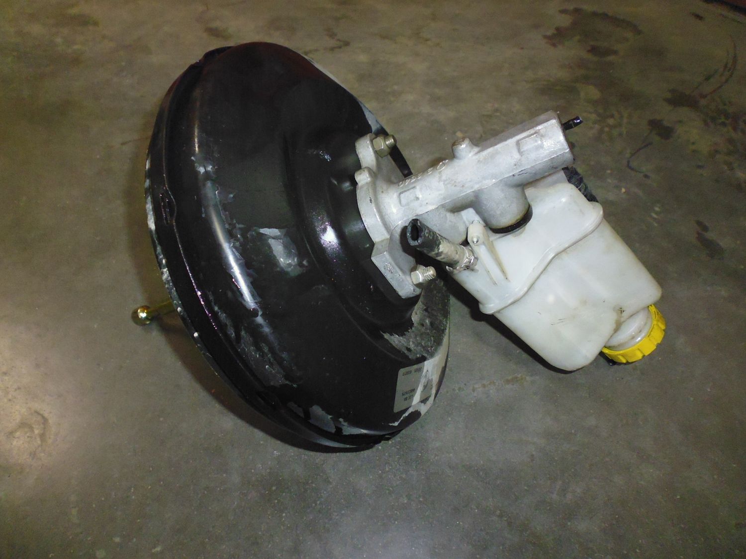 Servofreno completo di pompa e serbatoio per Alfa Romeo 147 1.6 16v del 2002, usato.
