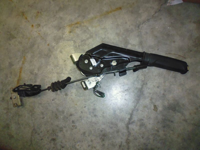 Freno a mano leva freno stazionamento per Alfa Romeo 147 1.6 del 2002, usata.