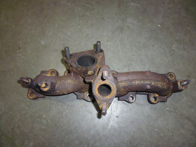 Collettore scarico per Audi A4 2.0 TDI codice 03G253033A usato.