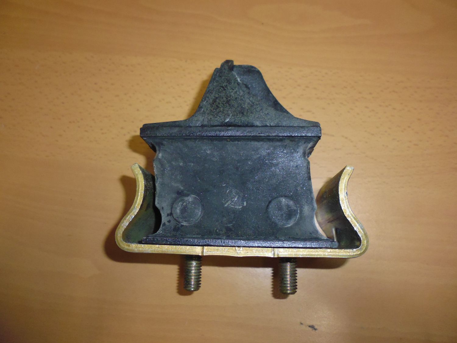 Supporto elastico motore per Volkswagen LT codice 2D0199379E nuovo.