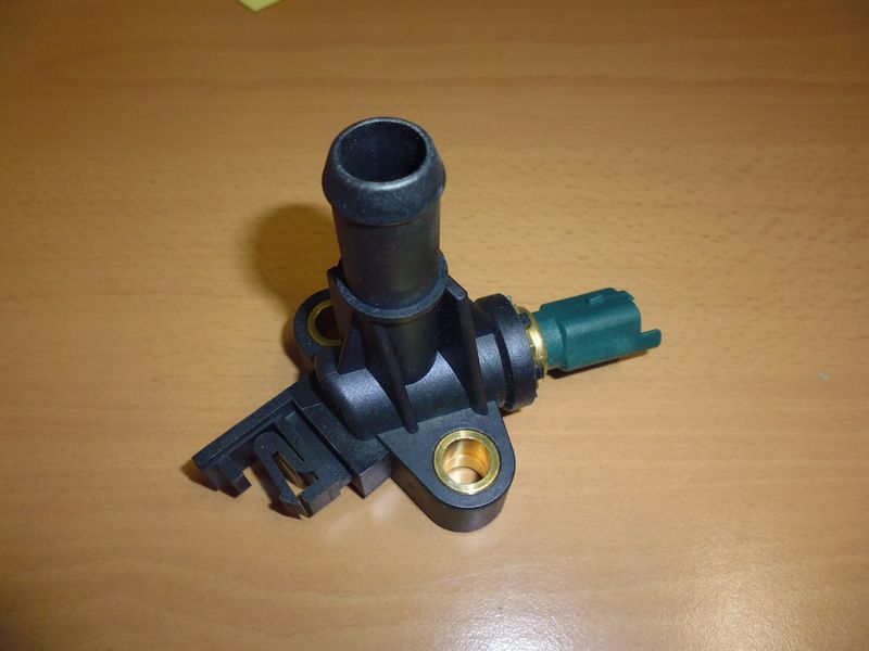 Sensore temperatura liquido raffreddamento motore FACET 73318 per Fiat DoblÃ², Panda, Palio, Seicento e Punto. Nuovo.