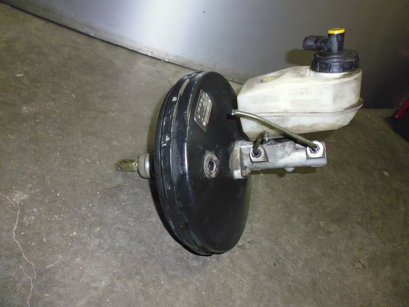 Servofreno completo di pompa e serbatoio per Renault Megane 1.9 dTI SW del 2000. Usato.