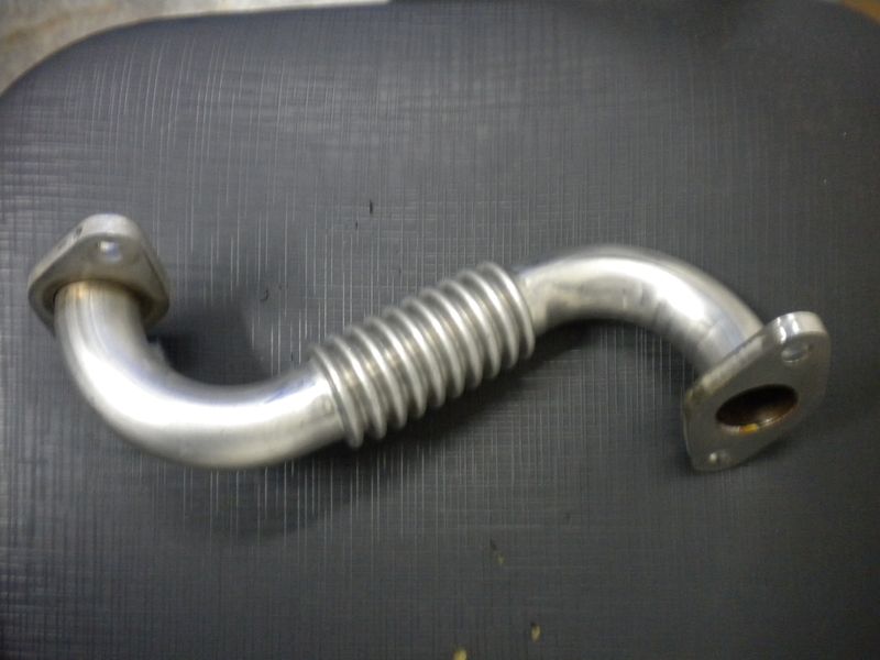 Collettore scarico EGR Mitsubishi MR968041. Nuovo.