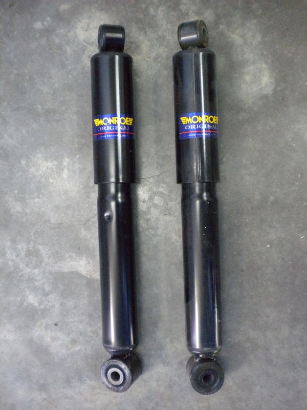 Ammortizzatori posteriori coppia Monroe 25506 per Fiat DoblÃ² Cargo Pianale piatto/Telaio (263) 1.3 D Mjet. Nuovi.