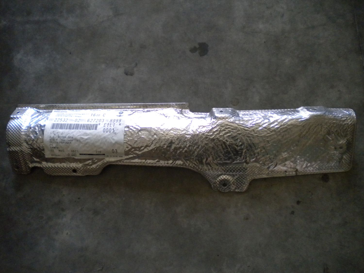 Paracalore trasversale anteriore destra BMW X3 E83 E83N codice 51483419032. Nuovo. Paracalore trasversale anteriore destra BMW X3 E83 E83N codice 51483419032. Nuovo.