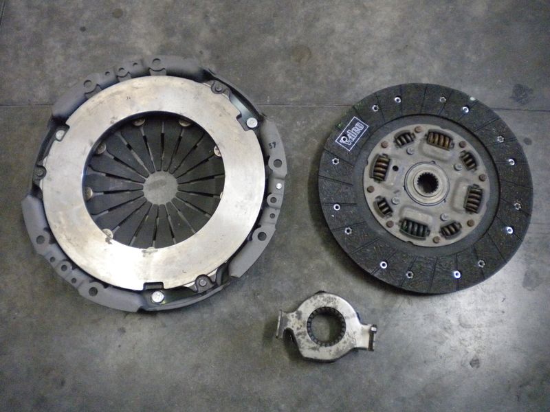 Kit frizione Valeo 006798 per Fiat Croma 2.0 ie T. Nuovo.