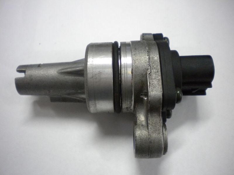 Sensore velocitÃ  contachilometri Toyota codice 8318112020. Nuovo.