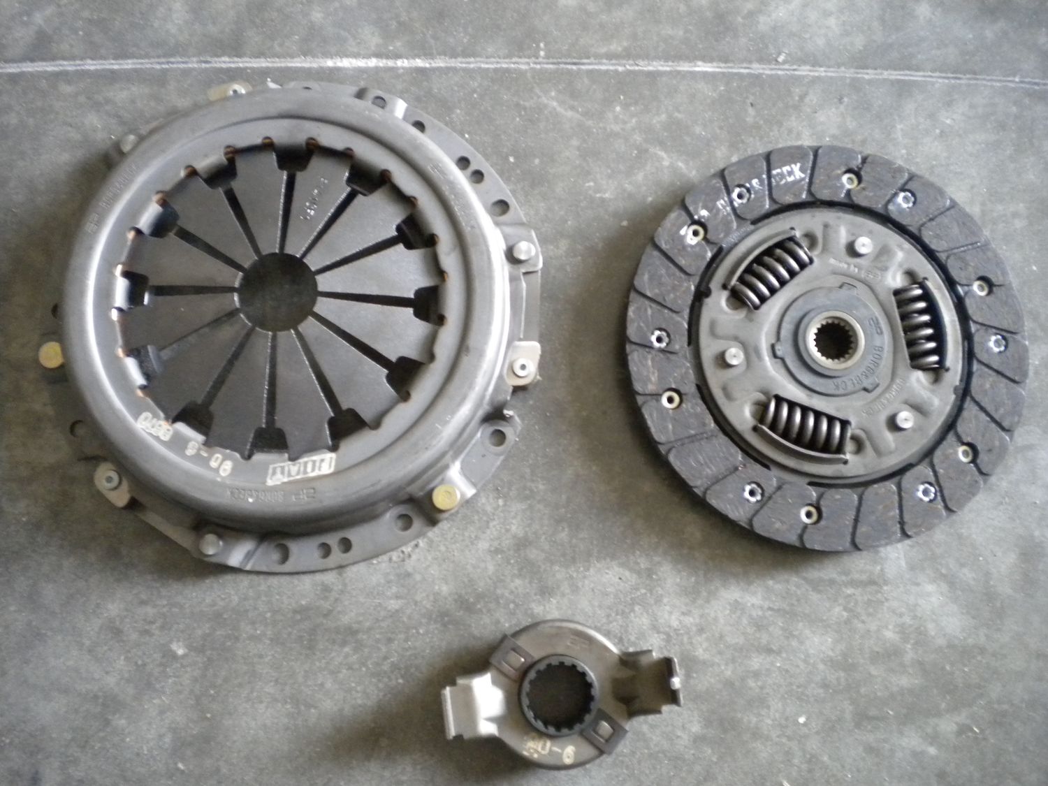 Kit frizione Fiat autoricambi codice 71711436 per motori Fiat 1.4 cc. Nuovo.