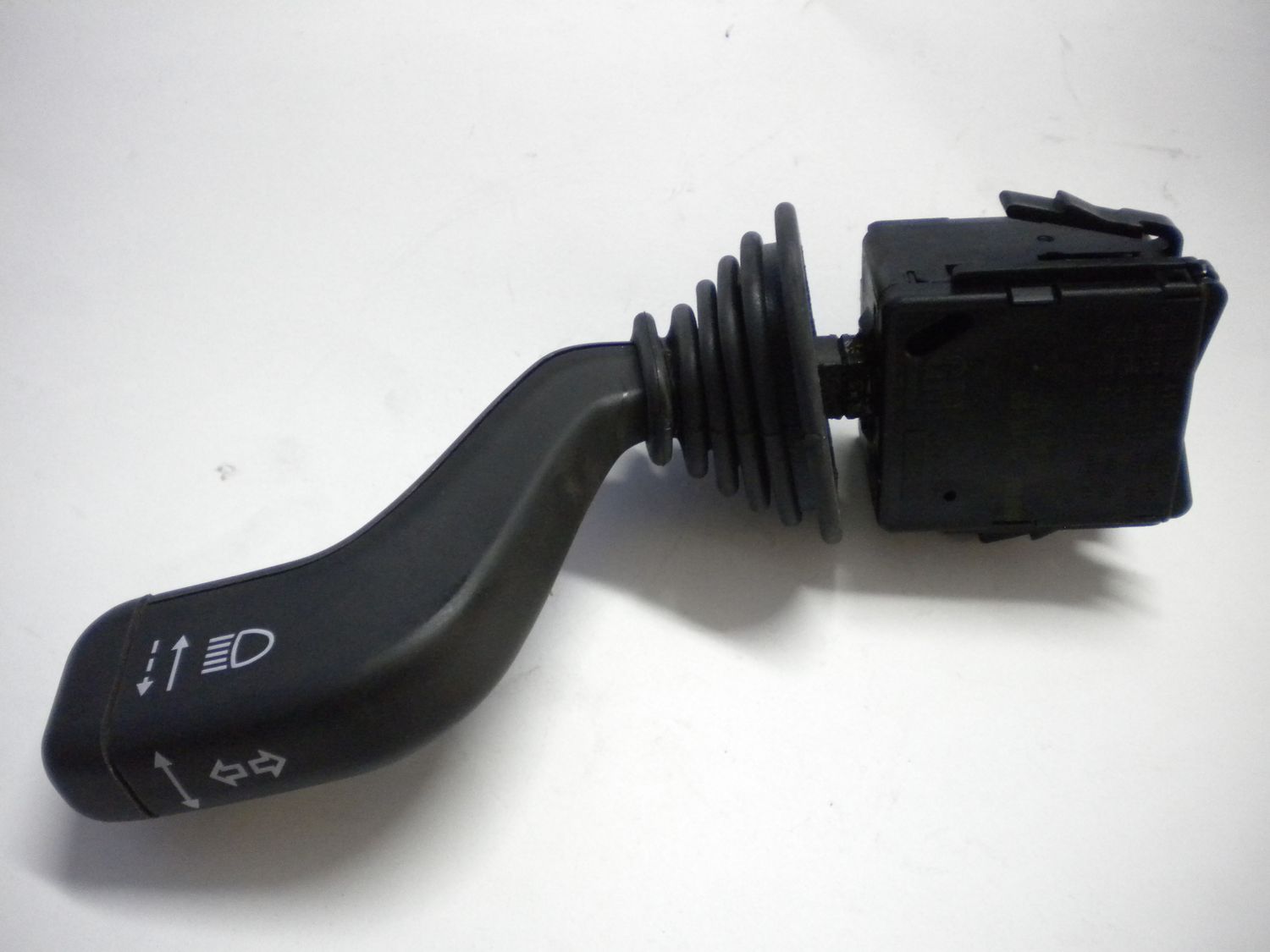 Devioluci leva comando luci e frecce per Opel Combo C dal 2001 al 2011 codice 1241210 9185413. Nuovo.