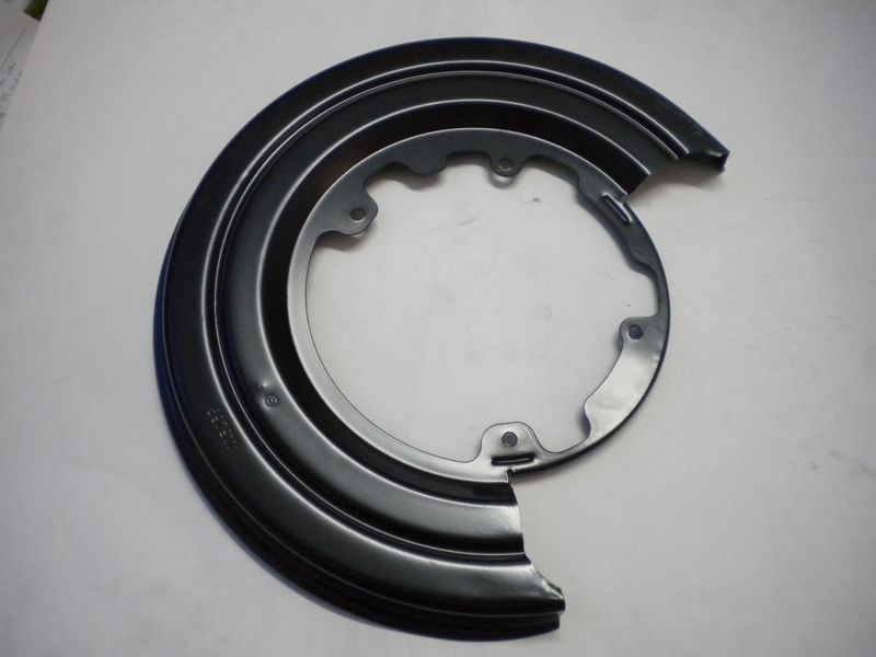 Riparo disco freno IVECO codice 42530366. Nuovo.