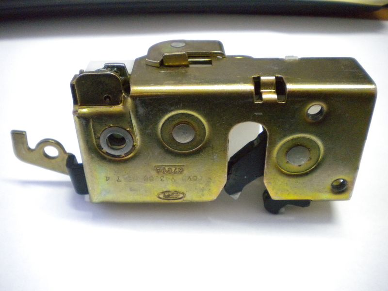 Serratura porta posteriore Ford Trandit dal 1985 al 1991, codice 6933659. Nuova.