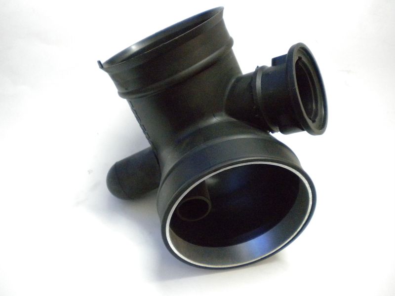 Manicotto aspirazione Volvo codice 9179301. Nuovo.