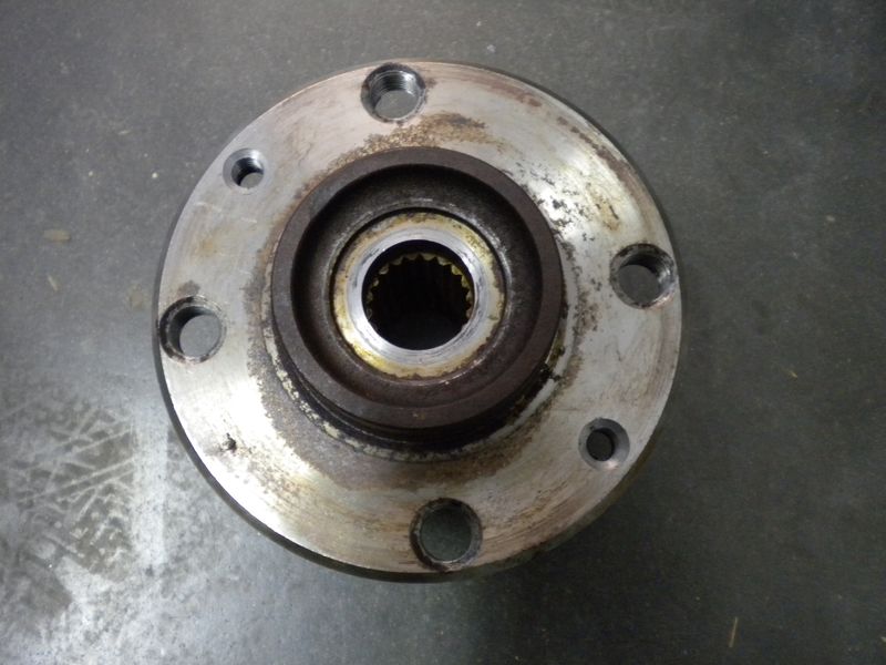 Mozzo con cuscinetto per Fiat Panda dal 1985 al 2003. Usato.