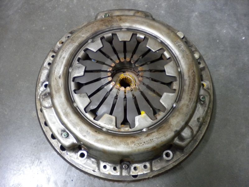 Frizione e volano per Fiat 500 1.300 Multijet, usata.