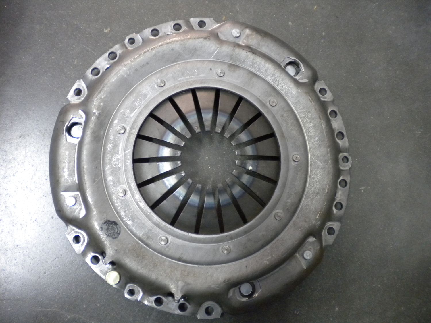 Spingidisco frizione Volkswagen Audi codice 074141025B. Nuovo.