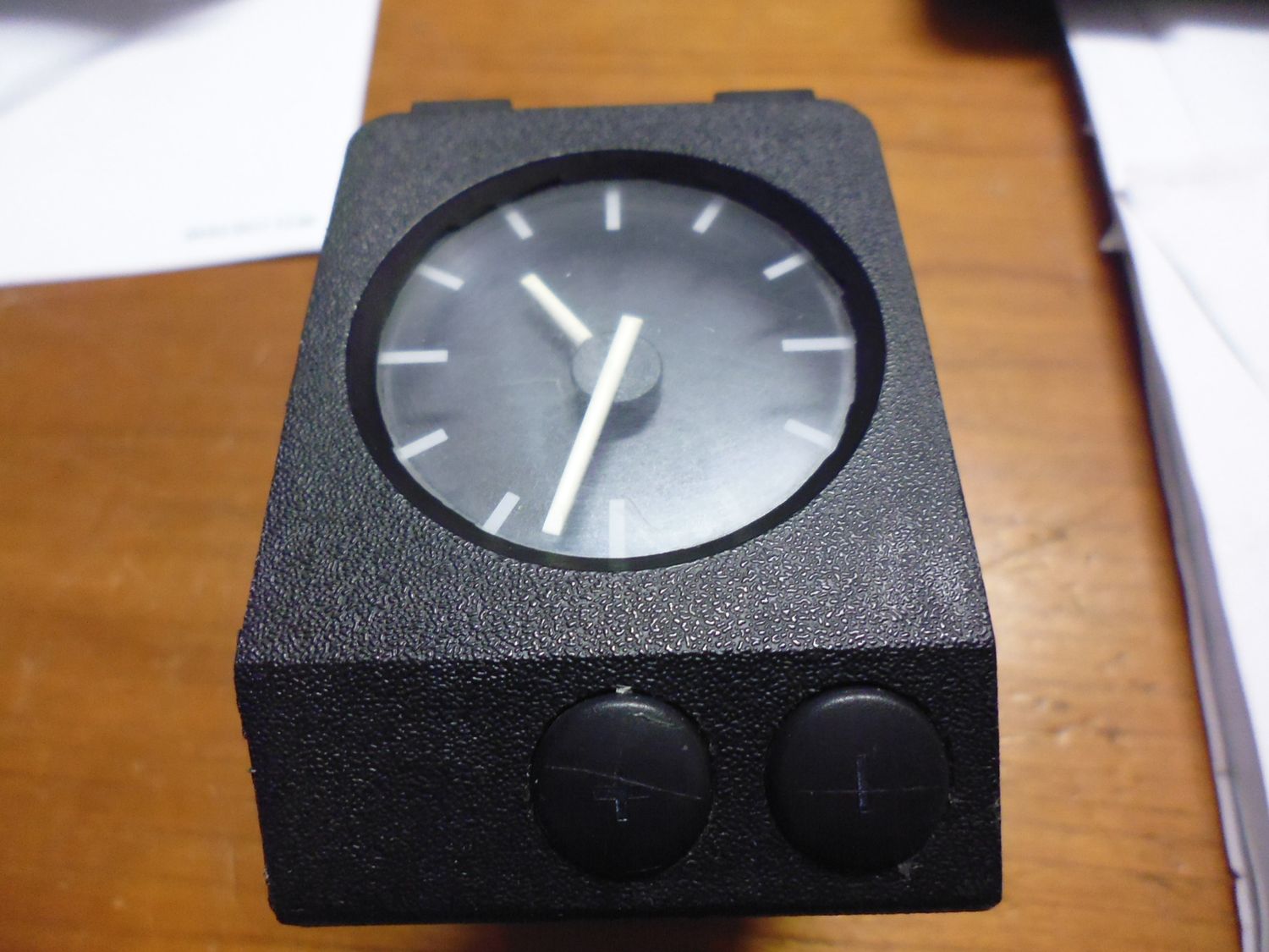 Orologio BMW 320i E36 codice 62.13-1387414 usato.