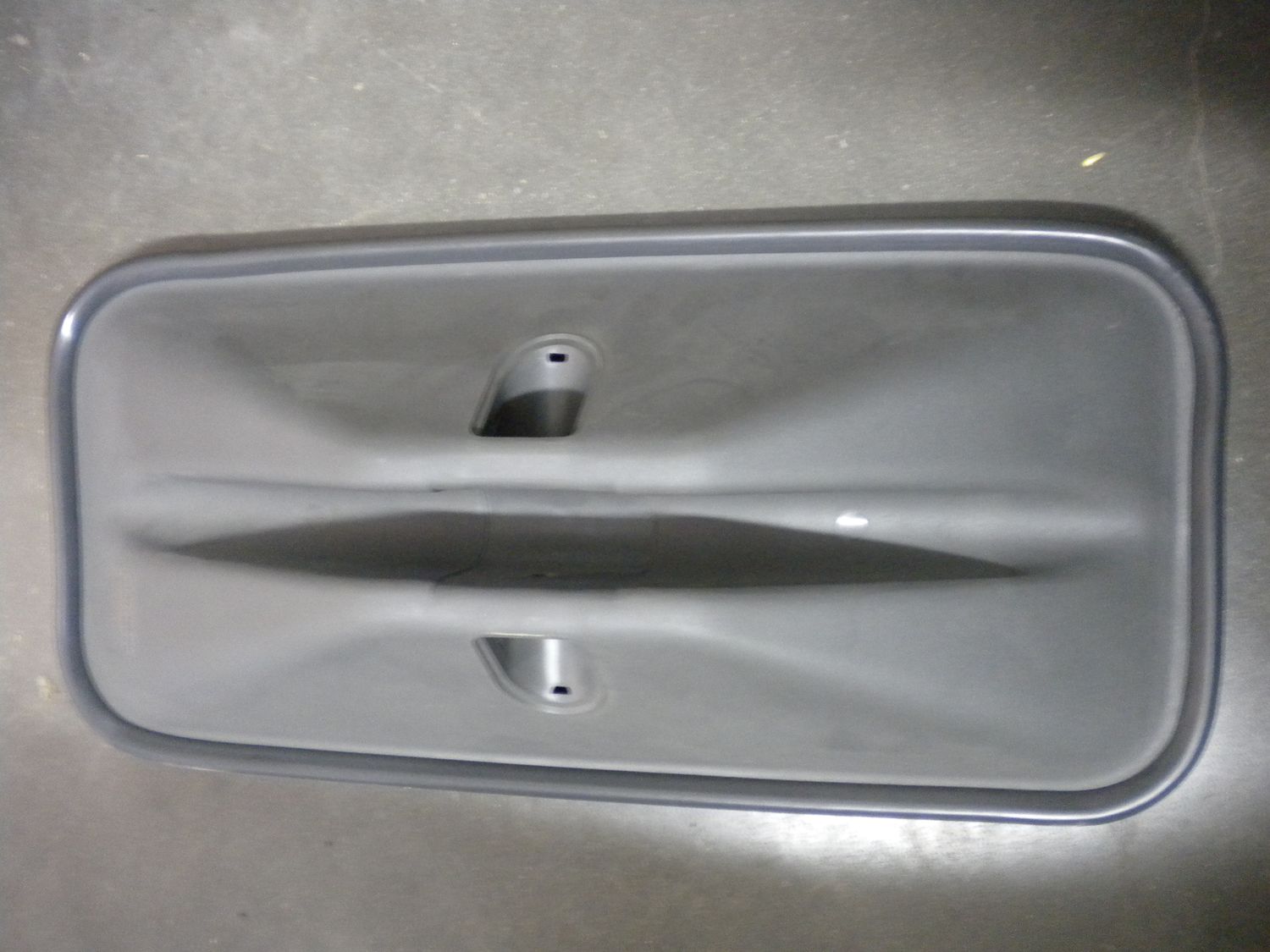 Specchio retrovisore coppa autocarro universale misura 44x21. Nuovo. Specchio retrovisore coppa autocarro universale misura 44x21. Nuovo.