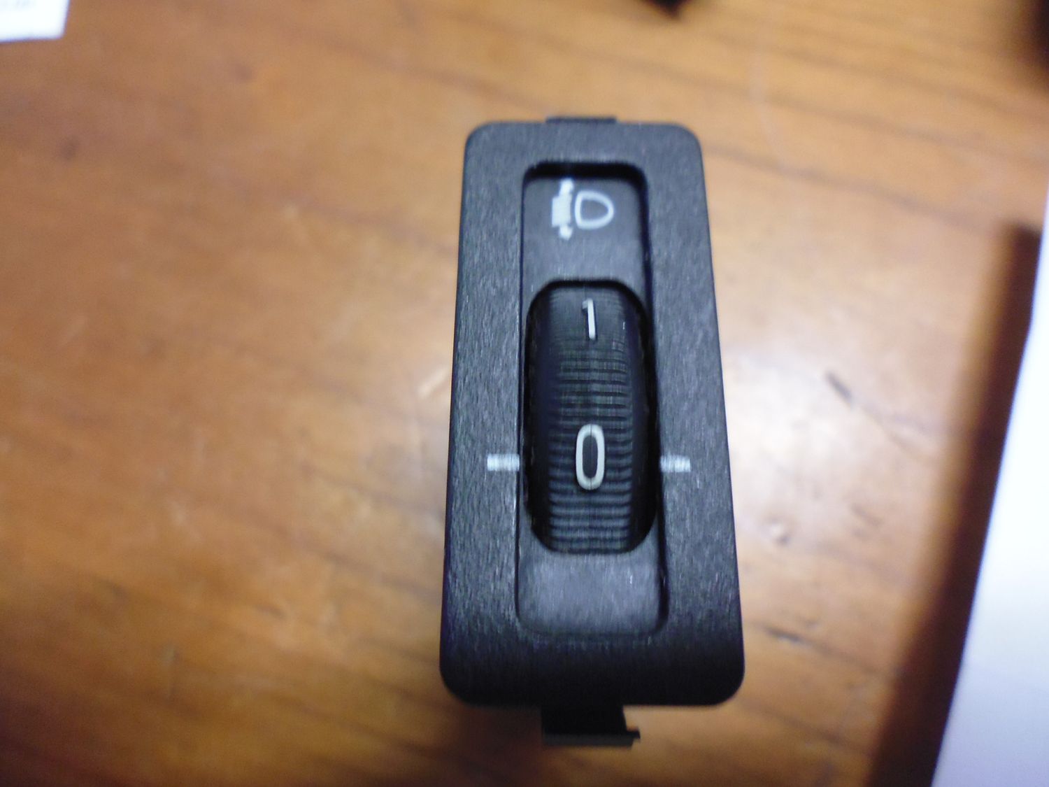 Interruttore regolazione altezza fari per BMW 320i E36, usato.
