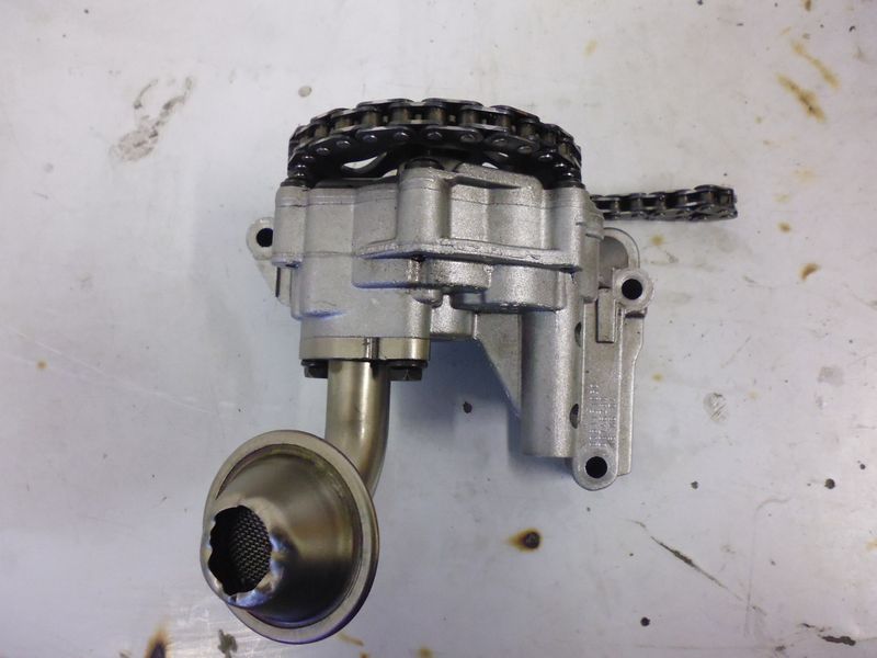 Pompa olio 038115105D per motore Audi 1.9 TDI.