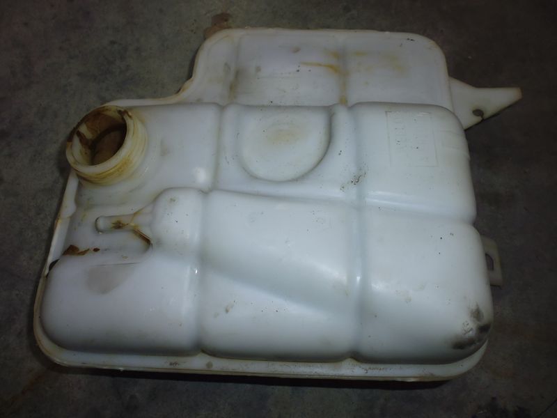 Vaschetta vaso espansione liquido radiatore per Alfa Romeo 146 2.0 TD, usata.