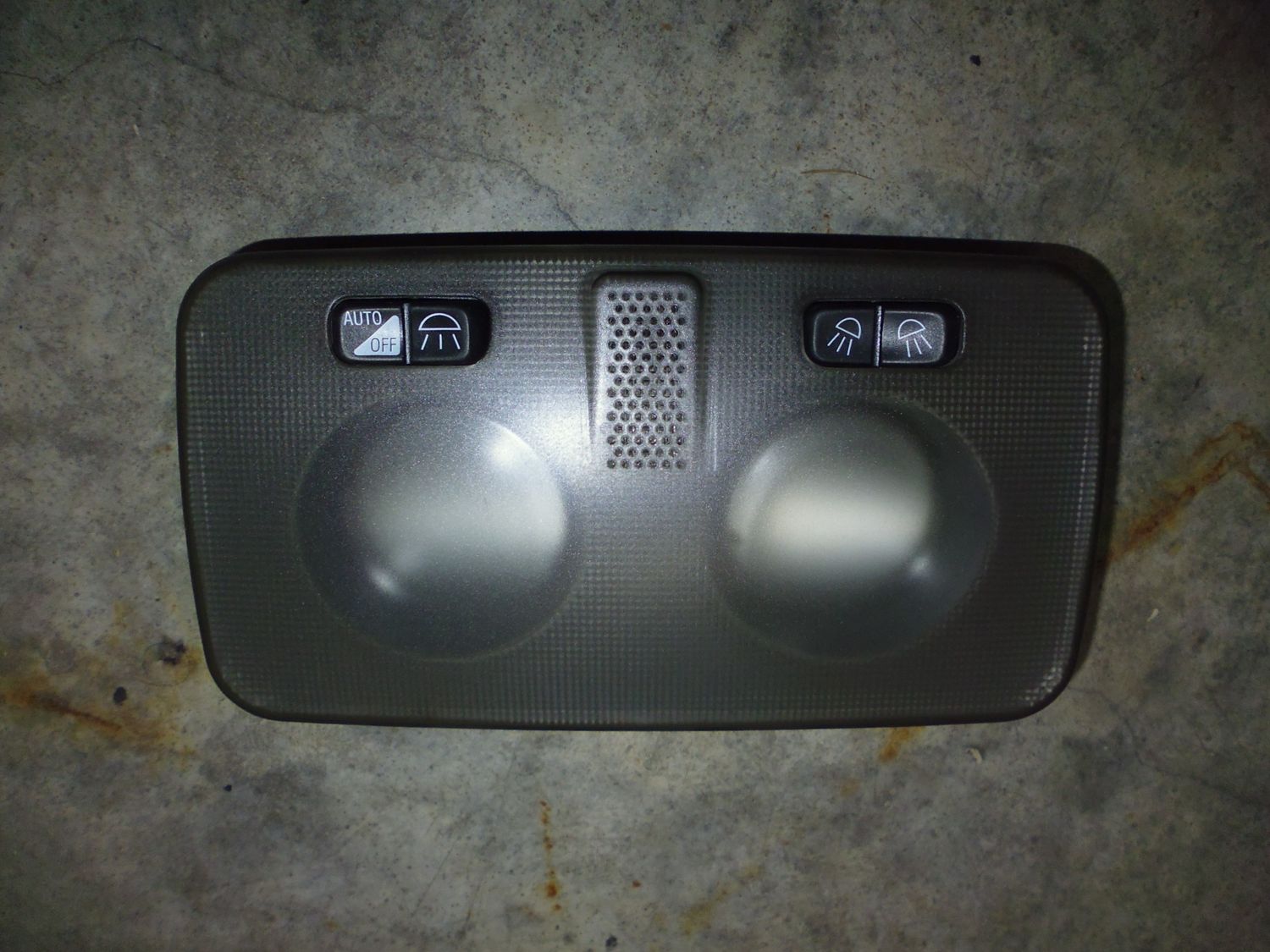Luce di cortesia per Alfa Romeo 147 2.0 JTD del 2004, usata.