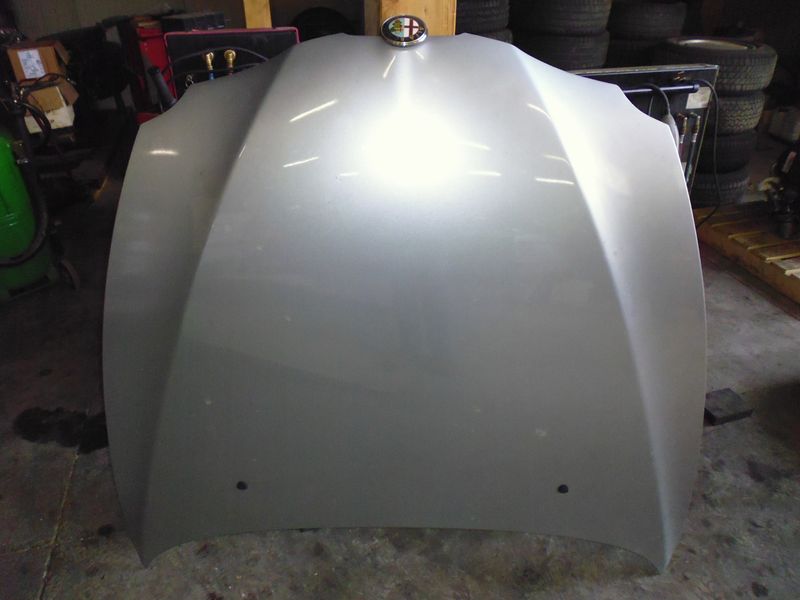 Cofano motore per Alfa Romeo 147 usato.