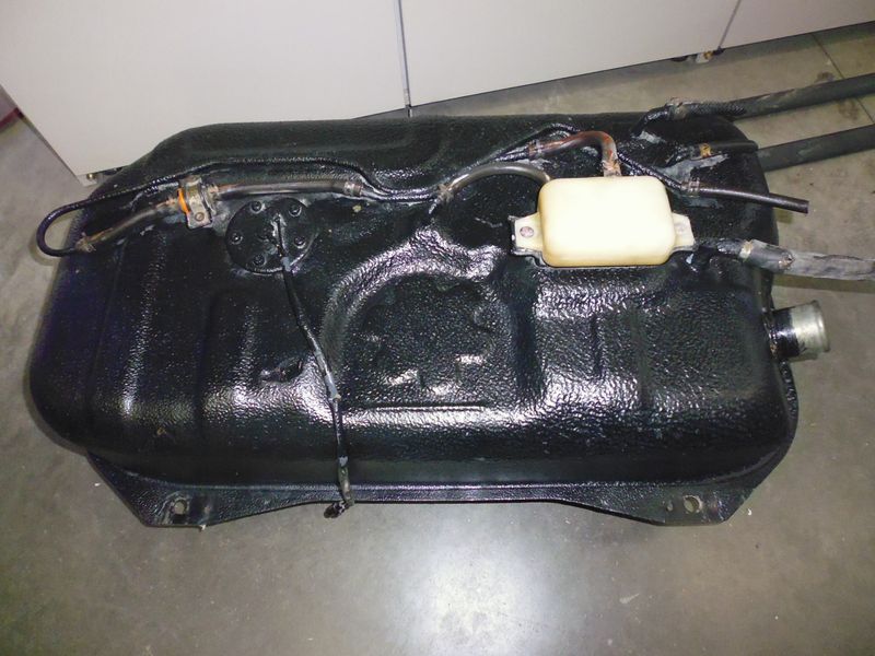 Serbatoio carburante per Suzuki Vitara 1.6 benzina a carburatore, usato.