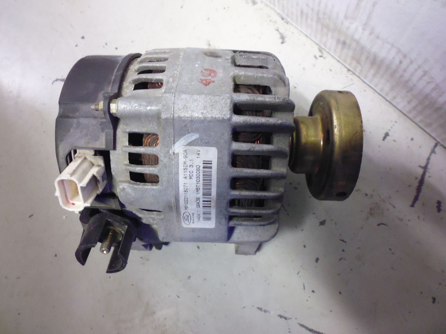 Alternatore Ford Focus prima serie 1.8 TDCI usato.