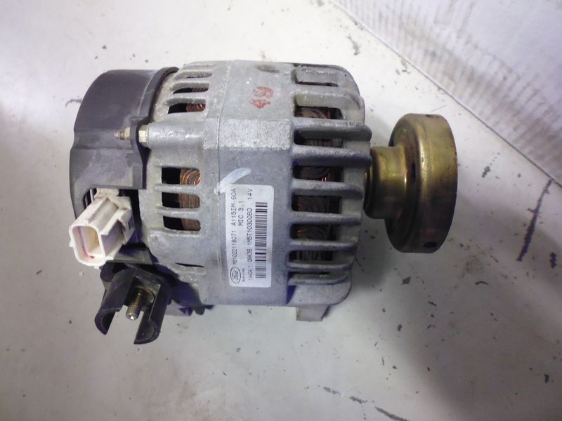 Alternatore Ford Focus prima serie 1.8 TDCI usato.