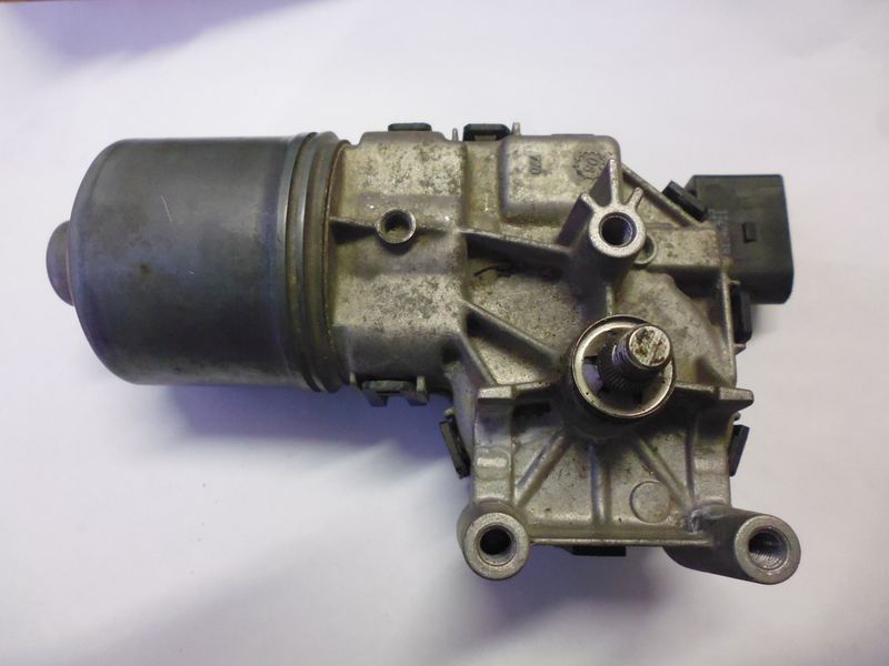 Motorino tergicristallo anteriore Volkswagen Polo 9n 0390241524