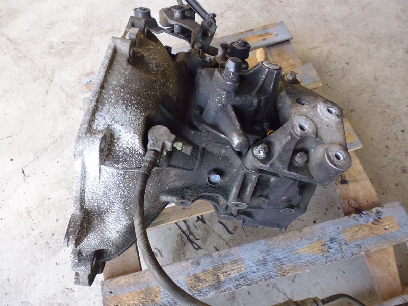 Cambio meccanico a 5 marce per Opel Astra 1.7 DTI del 2001.