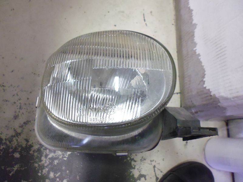 Faro fanale anteriore destro Fiat Multipla prima serie.