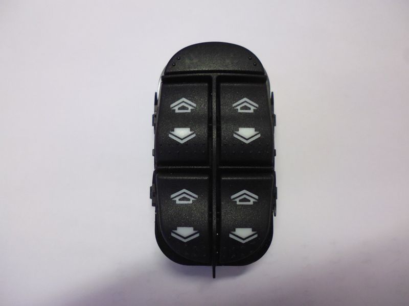 Pulsanti interruttori alzacristalli per Ford Focus prima serie porta anteriore sinistra.