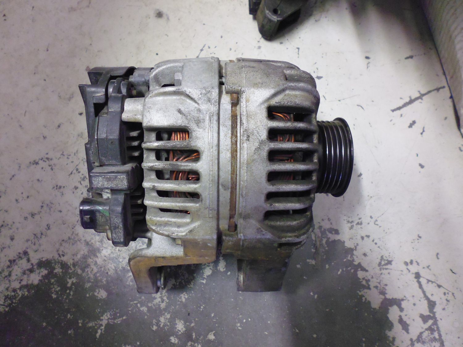 Alternatore Bosch 0124325171 per Opel Corsa 1.2