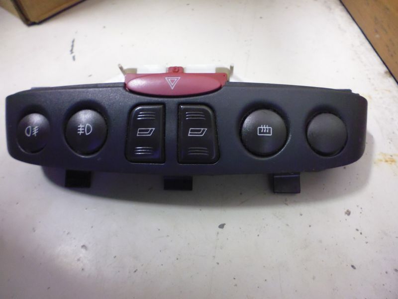 Blocco pulsanti interruttori Fiat Punto 188.