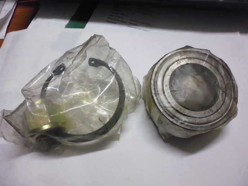 Cuscinetto ruota anteriore SKF VKBA3554 per Peugeot 206.
