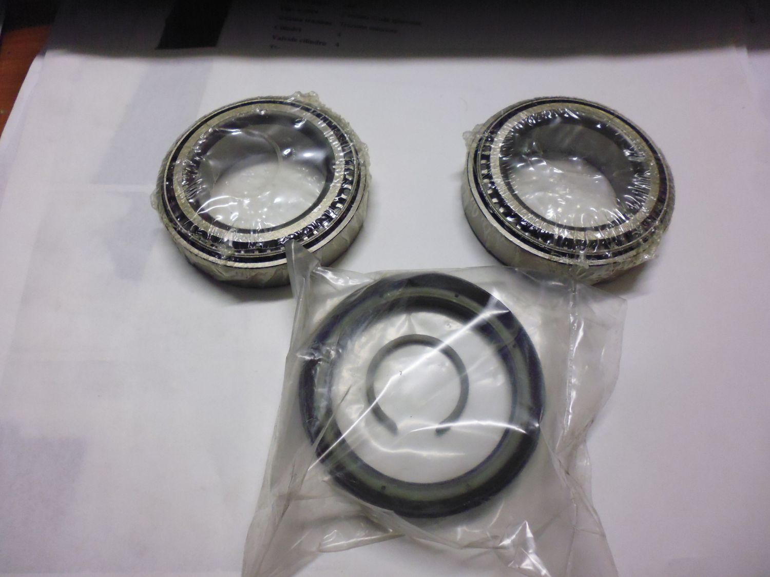Cuscinetto ruota anteriore SKF VKBA1915 per Mitsubishi Pajero prima serie. Cuscinetto ruota anteriore SKF VKBA1915 per Mitsubishi Pajero prima serie.