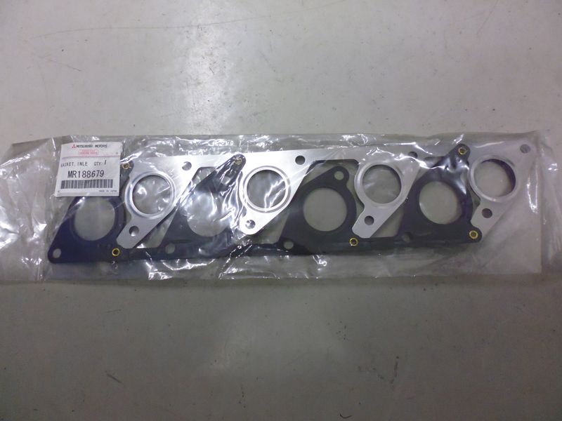 Guarnizioni collettore aspirazione e scarico Mitsubishi MR188679 Pajero 2.5 TD.