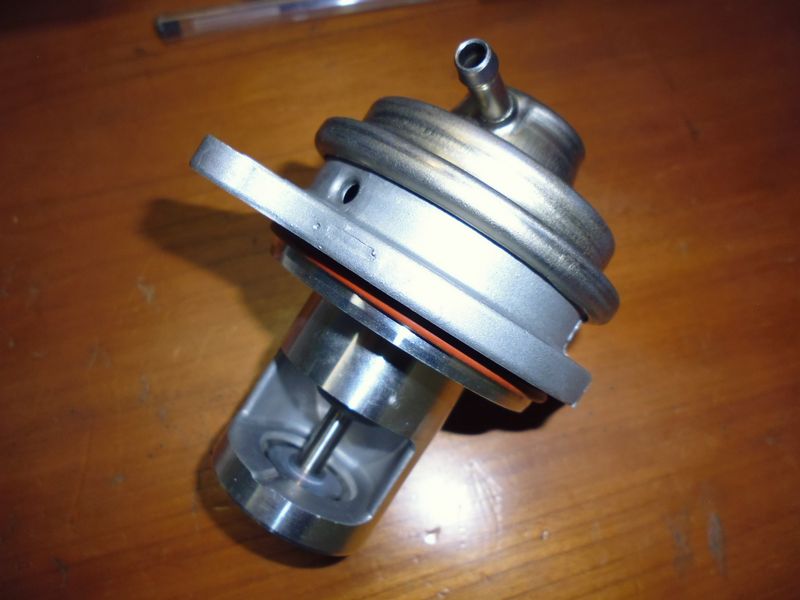 Valvola EGR Mercedes A180 CDI serie W169 codice A6401401660.