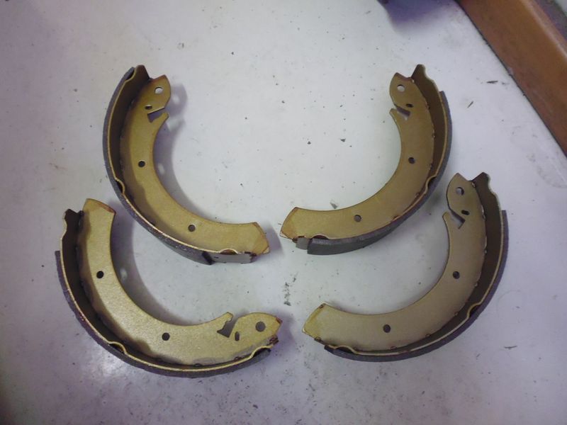 Gansce freno ASHIKA 55-01-194 per Nissan Cabstar.