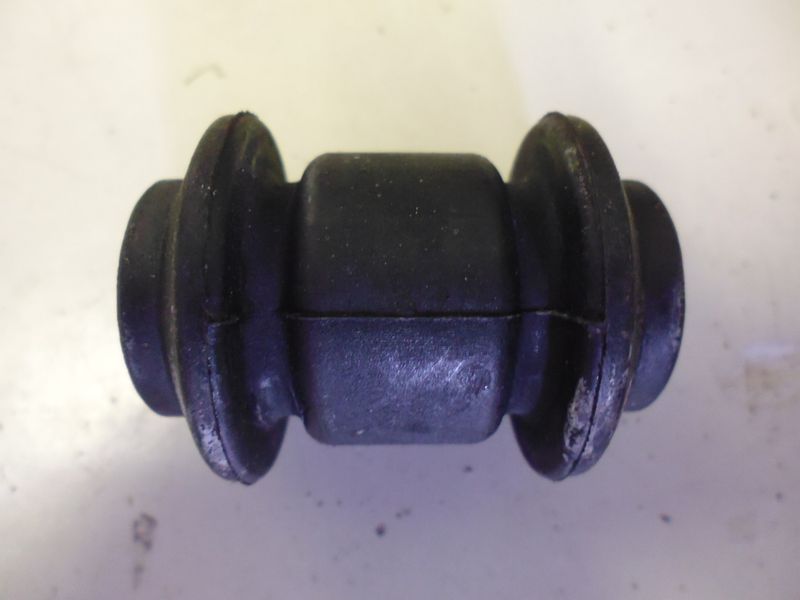 Silent Block MOOG SE-SB-0100 per vetture Volkswagen.